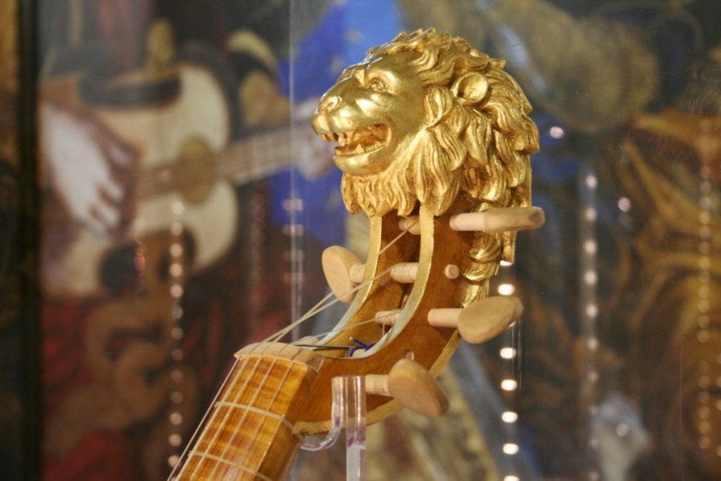 Common Angel String Instrument Instruments Of The Angel Musicians - Fundación Cultural CdM